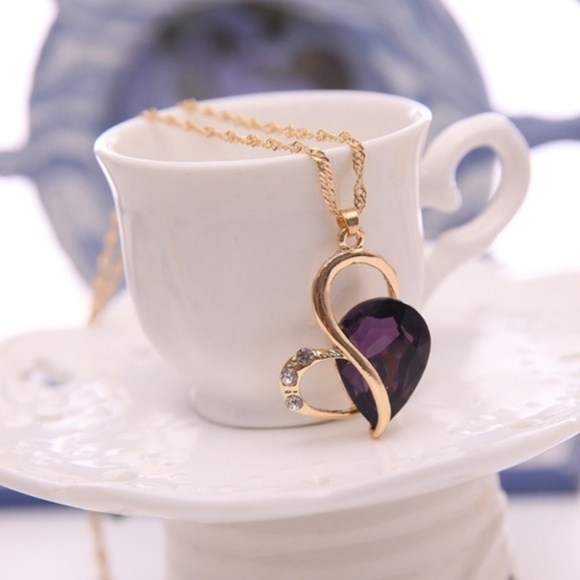Passion of Essense Jewelry - Crystal Necklace Earring Set